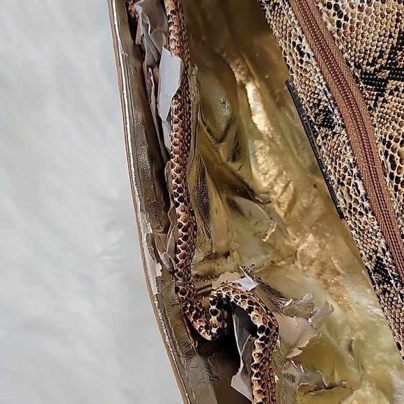 VTG  | Sondra Robert's Snakeskin Print Clutch Handbag - Picture 11 of 16